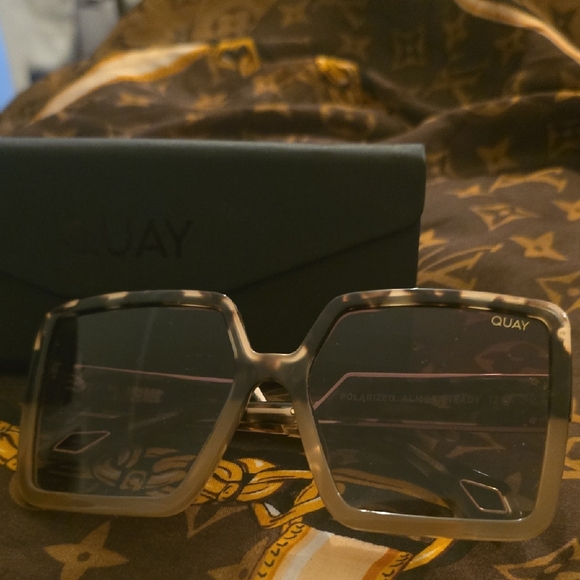 Quay Australia Square Tortoise Sunglasses - Picture 1 of 6